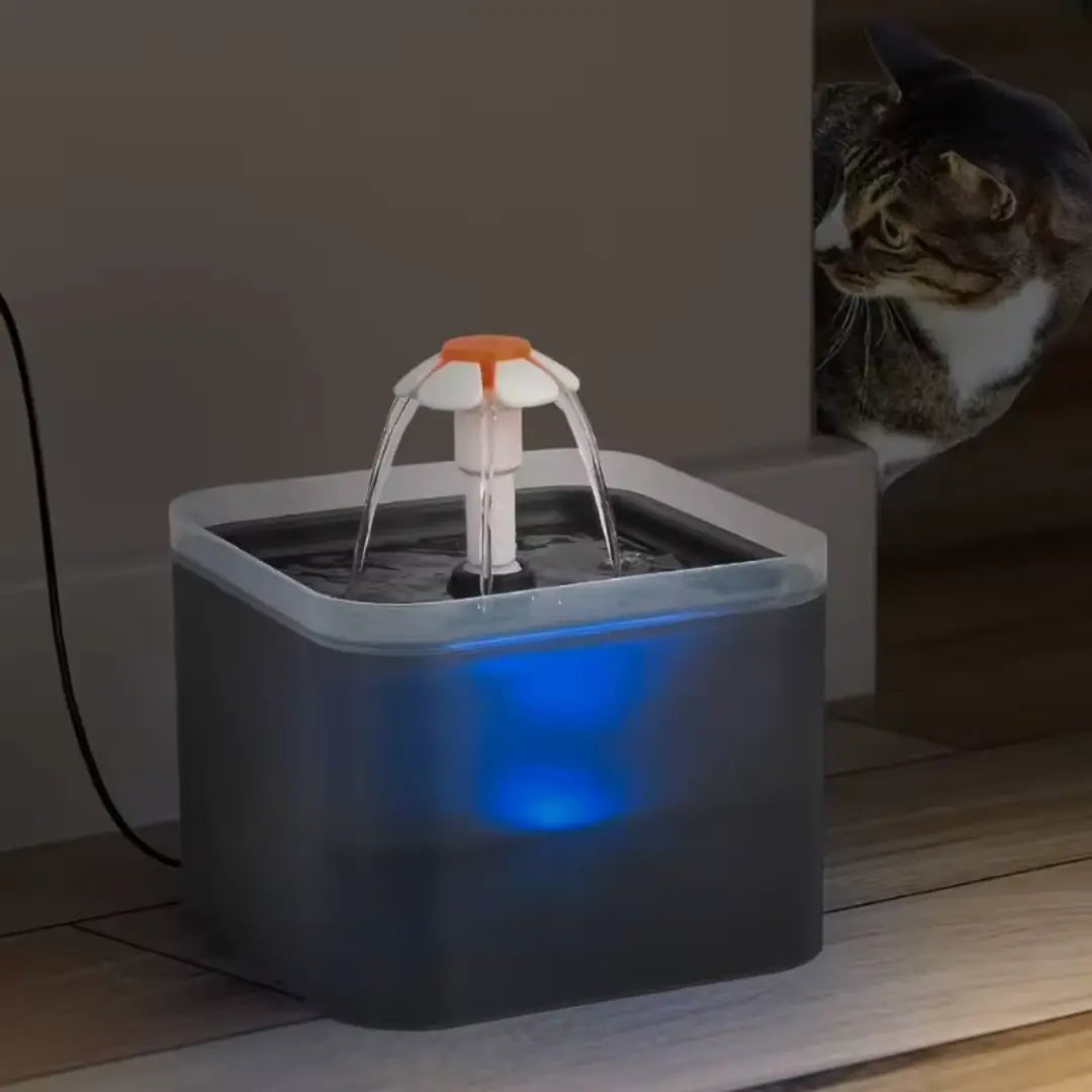 2L Automatic Cat Water Fountain – LED Light, Ultra-Quiet, Circulating Pet Water Dispenser for Cats & Small Dogs LüvLitter